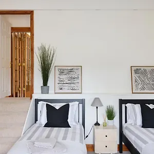 The Castleman Apartment Ferndown