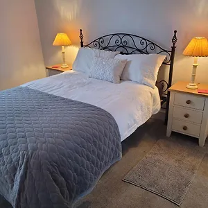  Apartment Little Haven 1 Bedroom House Sought After Area
